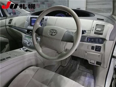Toyota ESTIMA HYBRID