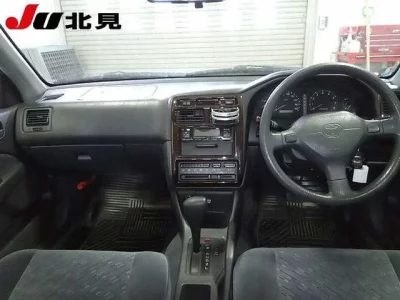 Toyota CARINA  с аукциона в Японии