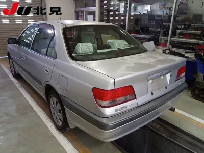 Toyota CARINA  с аукциона в Японии