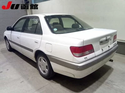 Toyota CARINA  с аукциона в Японии