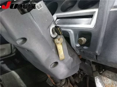 Toyota DYNA  с аукциона в Японии