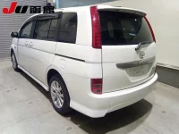 Toyota ISIS лот № 9307 оценка 3.5  с аукциона в Японии 1