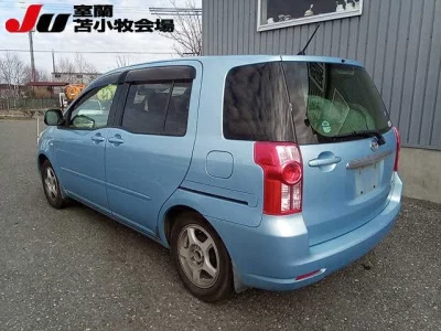 Toyota RAUM  с аукциона в Японии