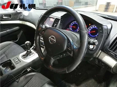 Nissan Skyline