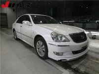 Toyota CROWN лот № 1144 оценка R  с аукциона в Японии 7