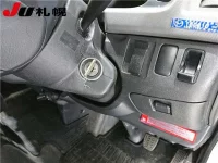 Toyota HIACE VAN лот № 401 оценка 3  с аукциона в Японии 3