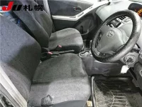 Toyota VITZ лот № 434 оценка 3  с аукциона в Японии 4