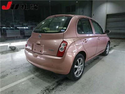 Nissan March