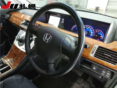 Honda ELYSION  с аукциона в Японии