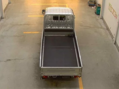 Toyota DYNA  с аукциона в Японии