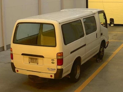 Toyota DYNA  с аукциона в Японии