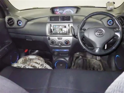 Toyota BB  с аукциона в Японии