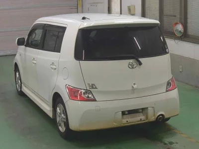 Toyota BB  с аукциона в Японии