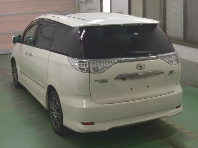 Toyota Estima Hybrid