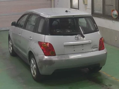 Toyota IST