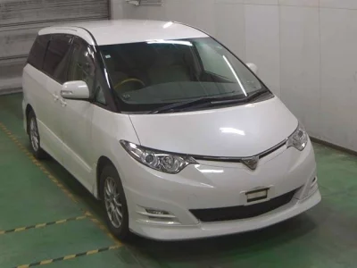 Toyota ESTIMA  с аукциона в Японии