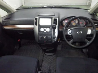 Nissan PRESAGE  с аукциона в Японии