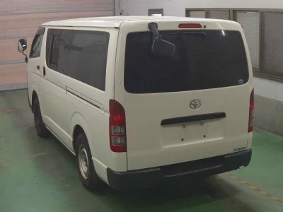 Toyota HiAce Van