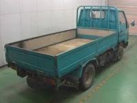 Toyota DYNA лот № 6044 оценка R  с аукциона в Японии 6