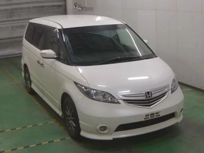 Honda ELYSION  с аукциона в Японии