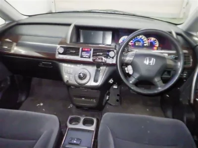 Honda ELYSION  с аукциона в Японии