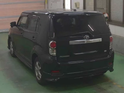 Toyota Corolla Rumion