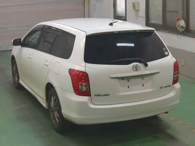 Toyota COROLLA FIELDER  с аукциона в Японии