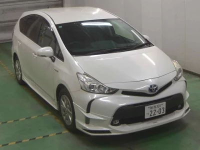 Toyota PRIUS ALPHA