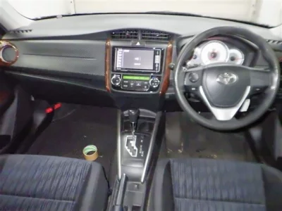 Toyota COROLLA FIELDER  с аукциона в Японии