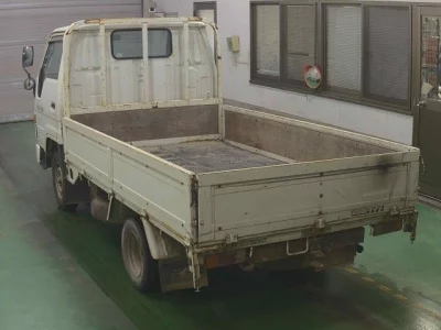 Toyota DYNA  с аукциона в Японии