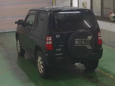 Nissan Kix