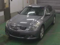 Nissan SKYLINE лот № 1673 оценка 4  с аукциона в Японии 5