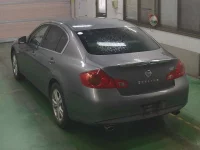 Nissan SKYLINE лот № 1673 оценка 4  с аукциона в Японии 1