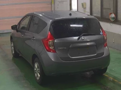 Nissan NOTE  с аукциона в Японии