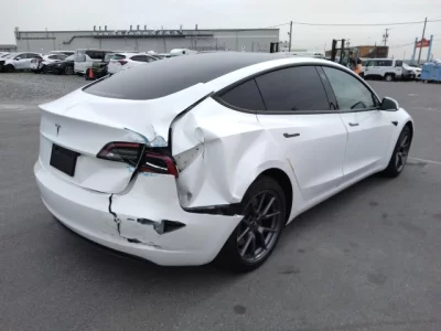 Tesla MODEL3