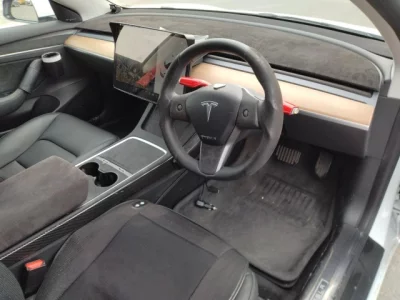 Tesla MODEL3
