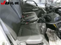 Hino DUTRO лот № 2306 оценка R  с аукциона в Японии 4