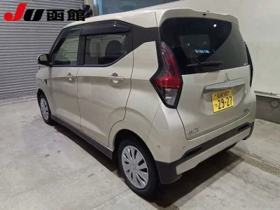 Mitsubishi EK X EV  с аукциона в Японии