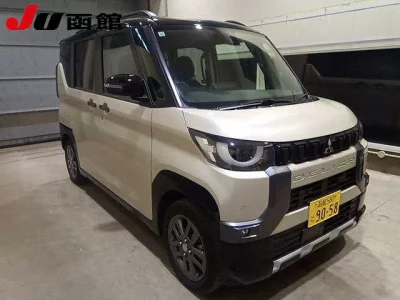 Mitsubishi Delica Mini
