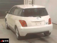 Toyota IST лот № 4085 оценка 3  с аукциона в Японии 1