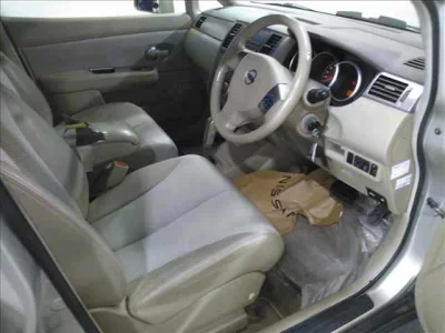 Nissan TIIDA  с аукциона в Японии