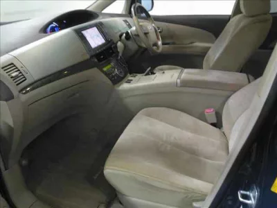 Toyota ESTIMA HYBRID