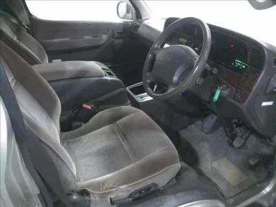 Toyota HIACE  с аукциона в Японии