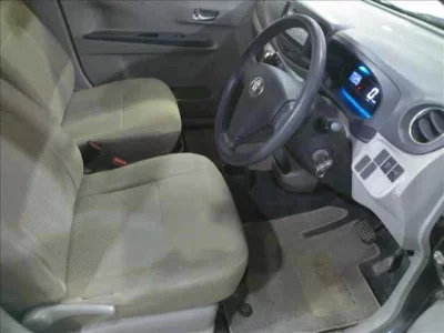 Toyota PIXIS EPOCH  с аукциона в Японии