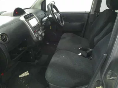Nissan Otti