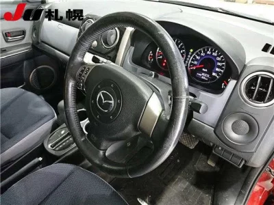 Mazda Verisa