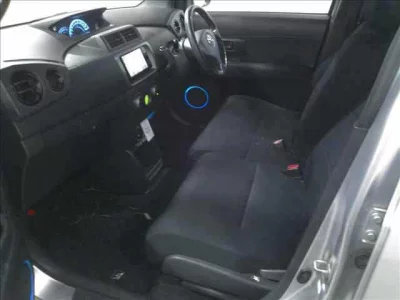 Toyota BB  с аукциона в Японии