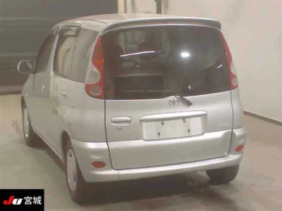 Toyota FUNCARGO  с аукциона в Японии