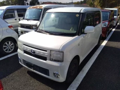 Toyota PIXIS SPACE  с аукциона в Японии