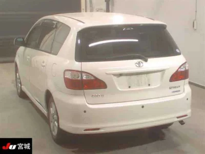 Toyota Ipsum